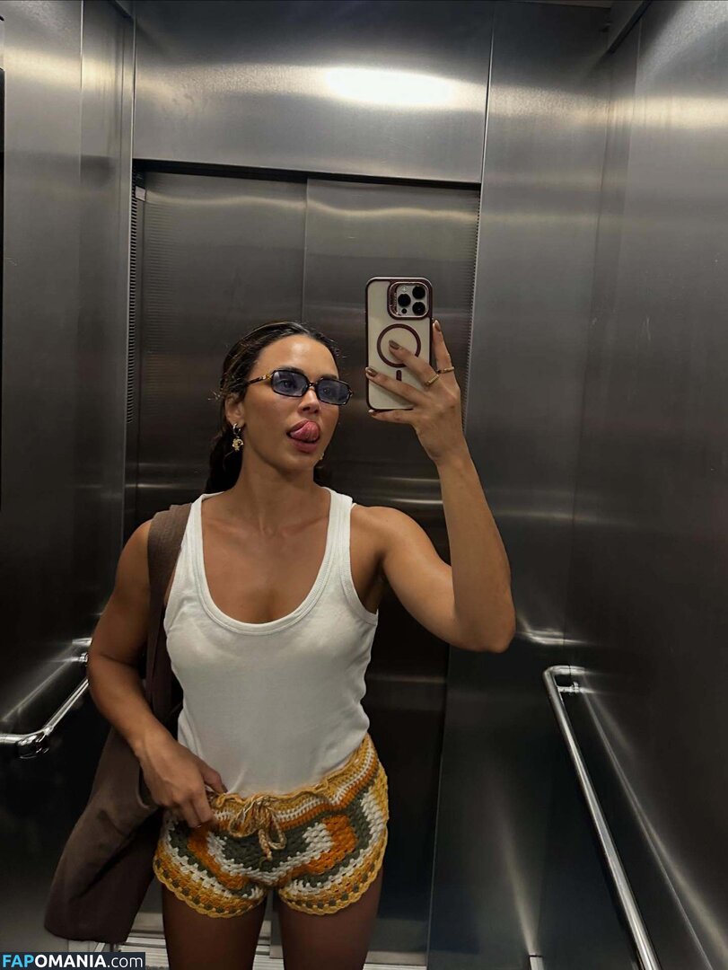 Giovana Cordeiro / cordeirogi Naken OnlyFans  Läckta Foto #3