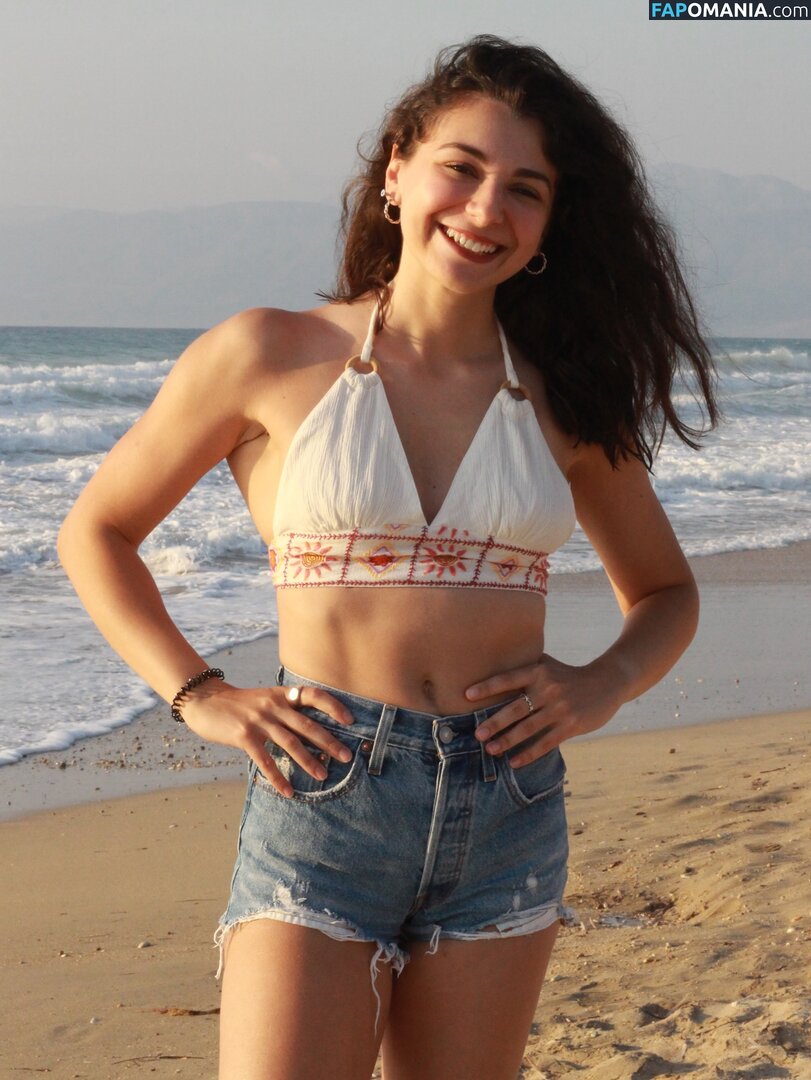 Giulia Crossbow / giuliacrossbow / https: Naken OnlyFans  Läckta Foto #1