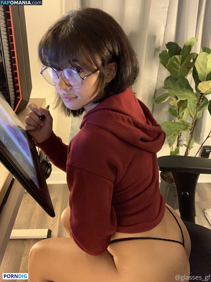 glasses_gf Naken OnlyFans  Läckta Foto #57
