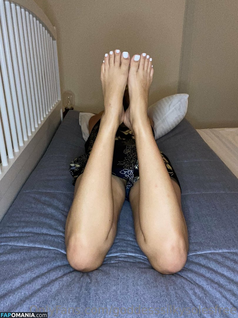 goddesssilkysolesfree / theeepursuitofselflove Naken OnlyFans  Läckta Foto #23