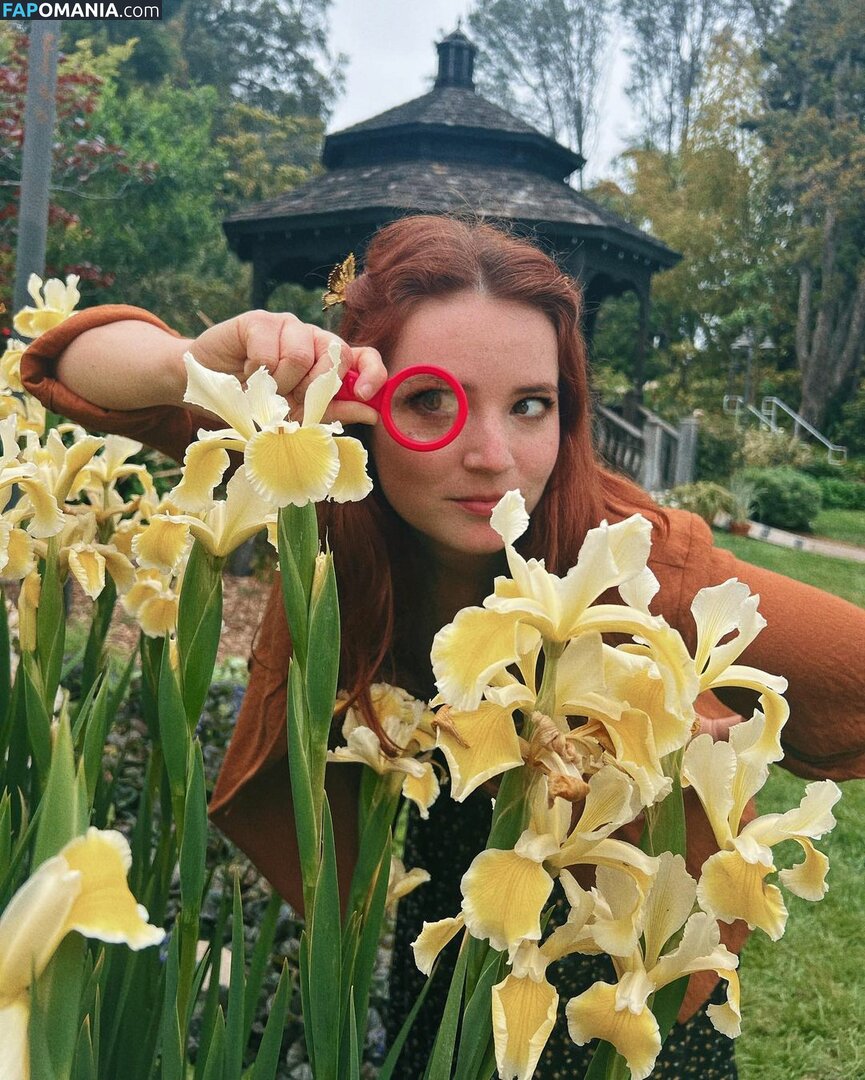 Erin Timony / Fresh Blush ASMR / Goodnight Moon / fresh.blush / goodnightmoonasmr Naken OnlyFans  Läckta Foto #3