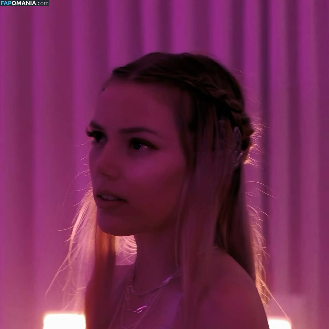 Grace Van Dien / gracevandien Naken OnlyFans  Läckta Foto #10