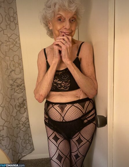 Grandma Linda Lindahope1939 Lucy-cutest / grandma_lindaaa / lindahope1939 Naken OnlyFans  Läckta Foto #5