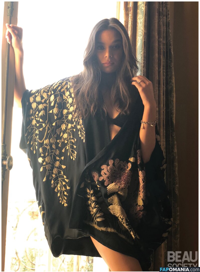 Hailee Steinfeld / haileesteinfeld Naken OnlyFans  Läckta Foto #1585