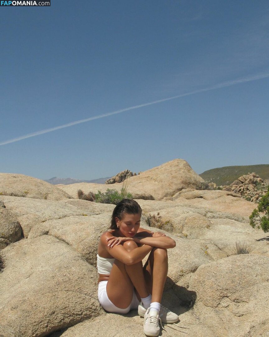 Hailey Baldwin Bieber / haileybieber Naken OnlyFans  Läckta Foto #10