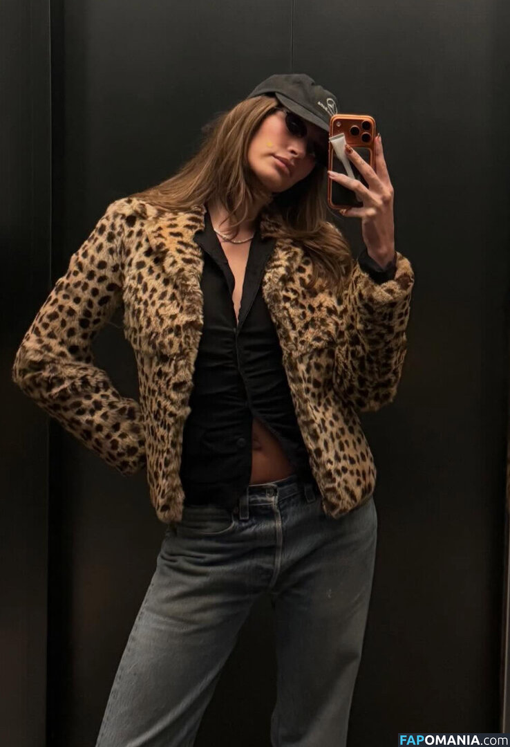 Hailey Baldwin Bieber / haileybieber Naken OnlyFans  Läckta Foto #657