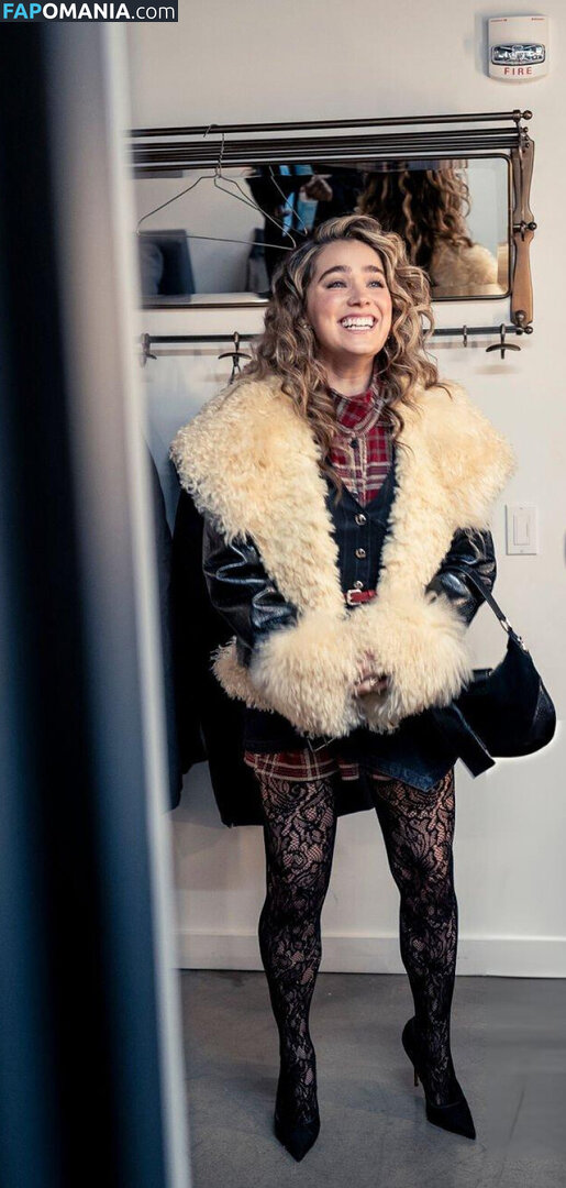 Haley Lu Richardson / haleyluhoo Naken OnlyFans  Läckta Foto #201