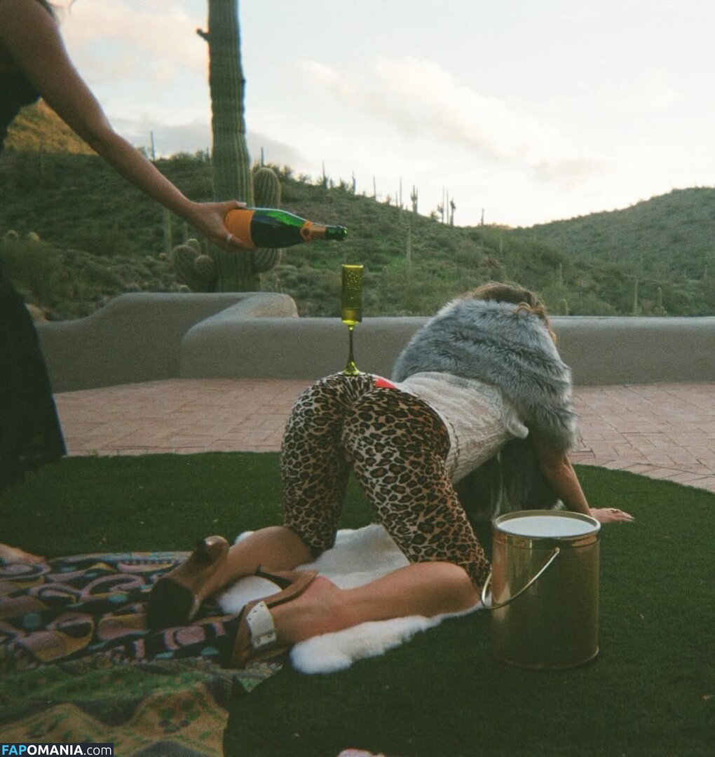 Haley Lu Richardson / haleyluhoo Naken OnlyFans  Läckta Foto #204