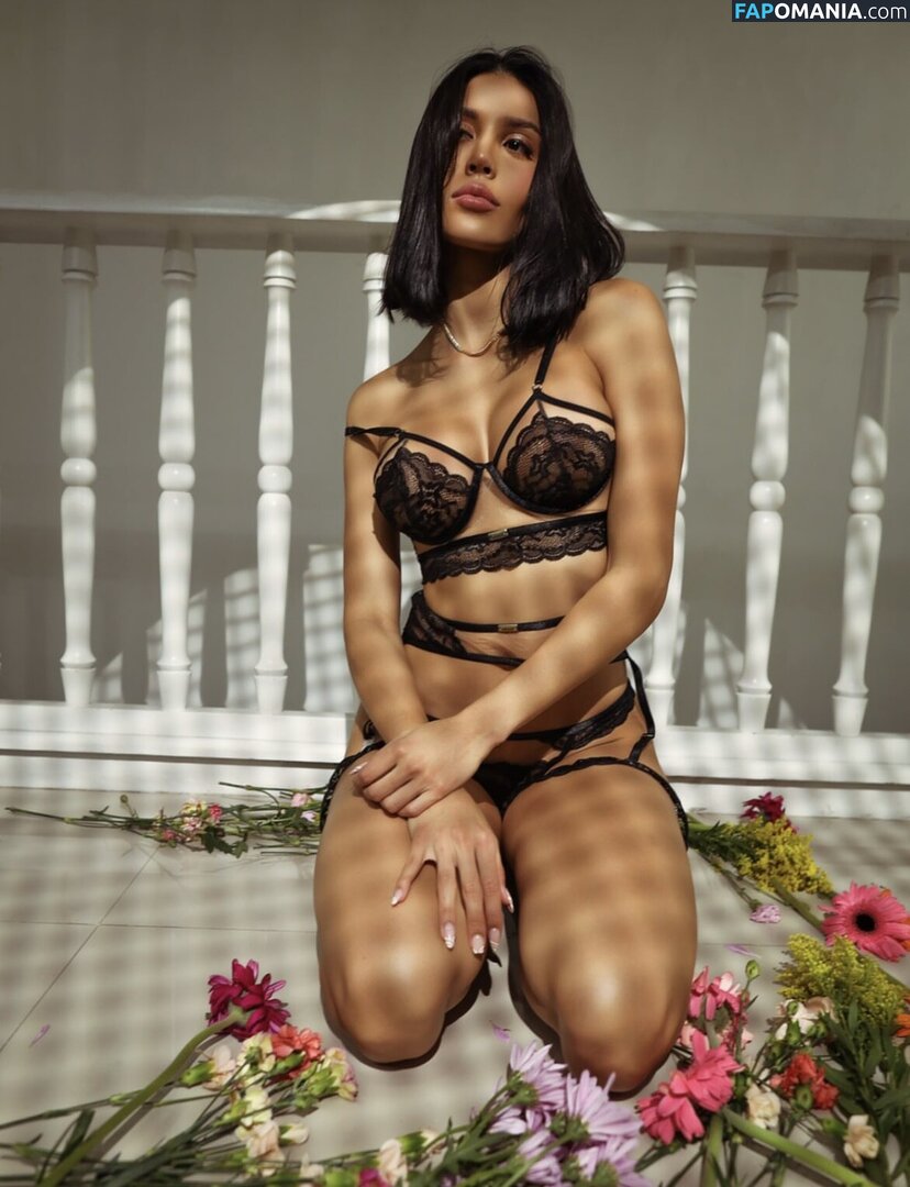 Hanna Miller Naken OnlyFans  Läckta Foto #10