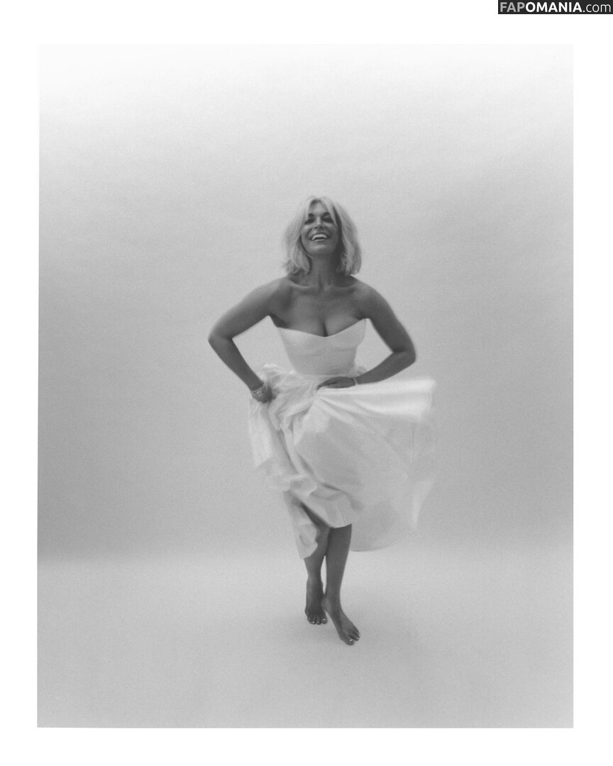 Hannah Waddingham / hannah_waddingham Naken OnlyFans  Läckta Foto #8