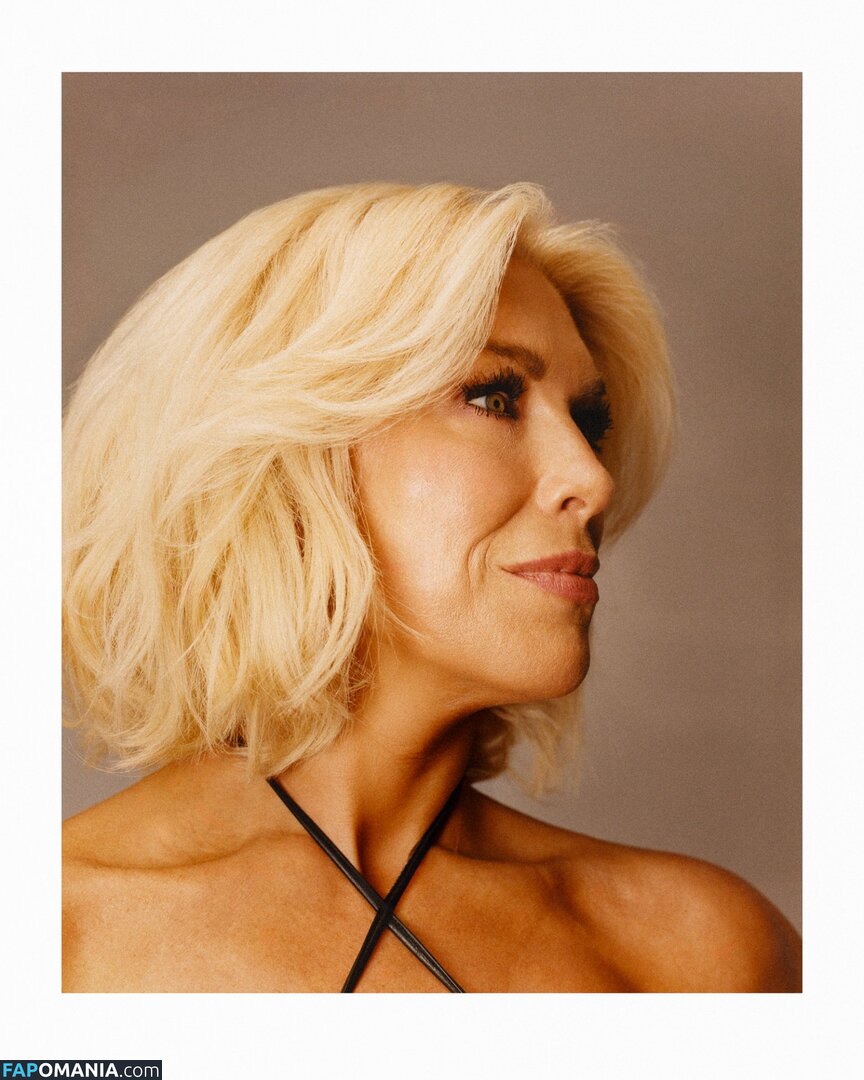 Hannah Waddingham / hannah_waddingham Naken OnlyFans  Läckta Foto #9