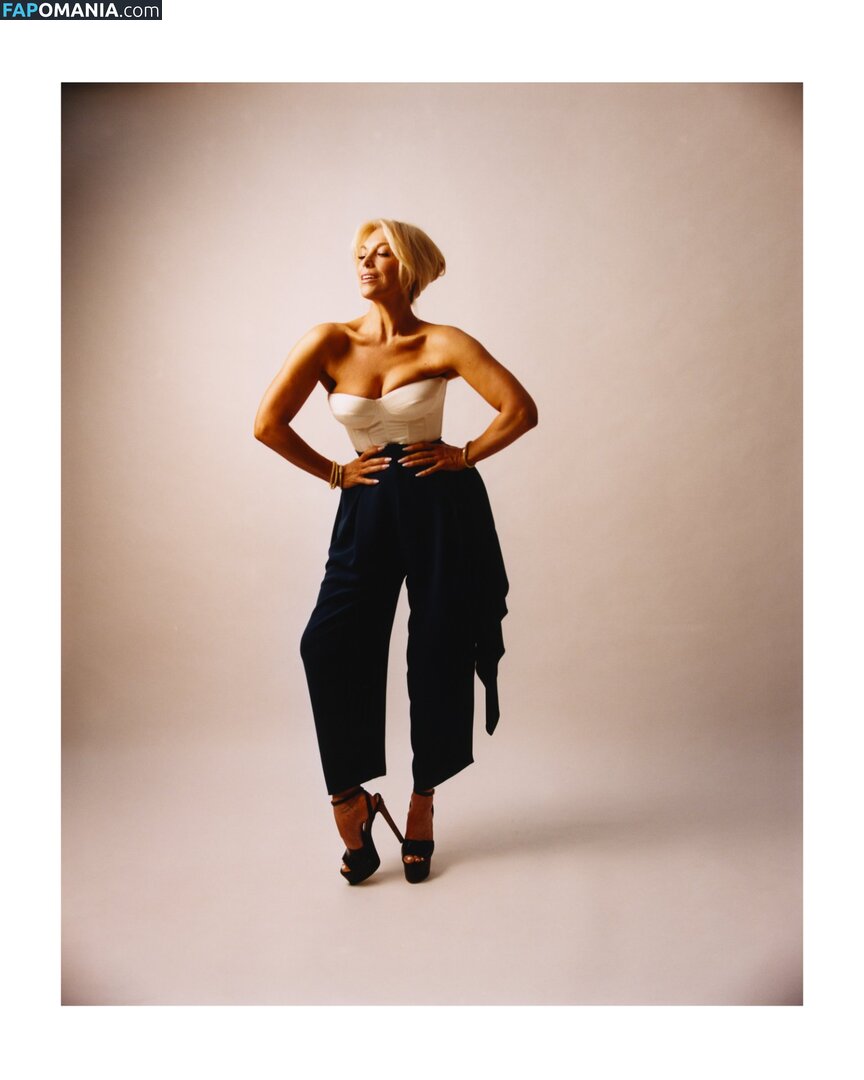 Hannah Waddingham / hannah_waddingham Naken OnlyFans  Läckta Foto #10