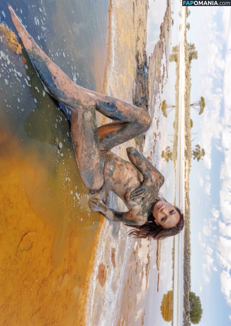 hanniessy Naken OnlyFans  Läckta Foto #3