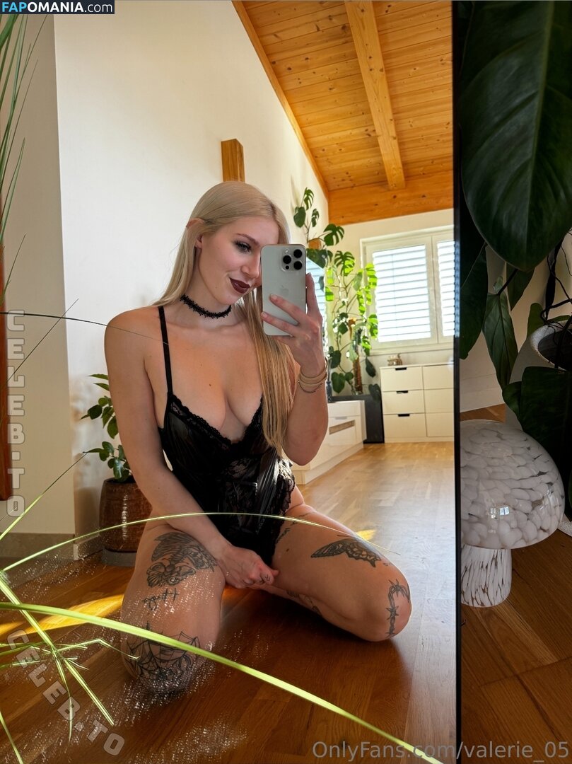 happynuud3l / happynuudel / valerie_04 Naken OnlyFans  Läckta Foto #14