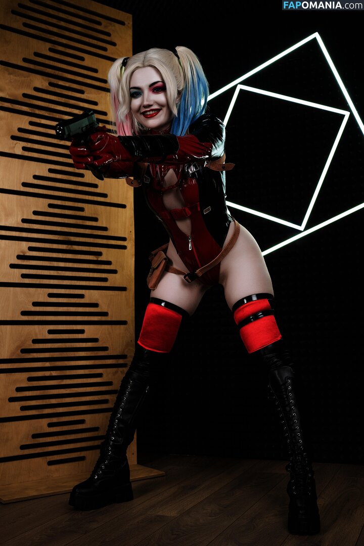 Harley Quinn Cosplay Naken OnlyFans  Läckta Foto #14