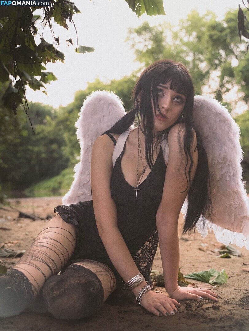 Heilokittyloser / Mymelodyloser / PJ Naken OnlyFans  Läckta Foto #7