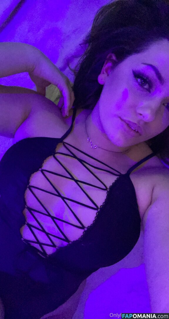 heyitsaddi Naken OnlyFans  Läckta Foto #9