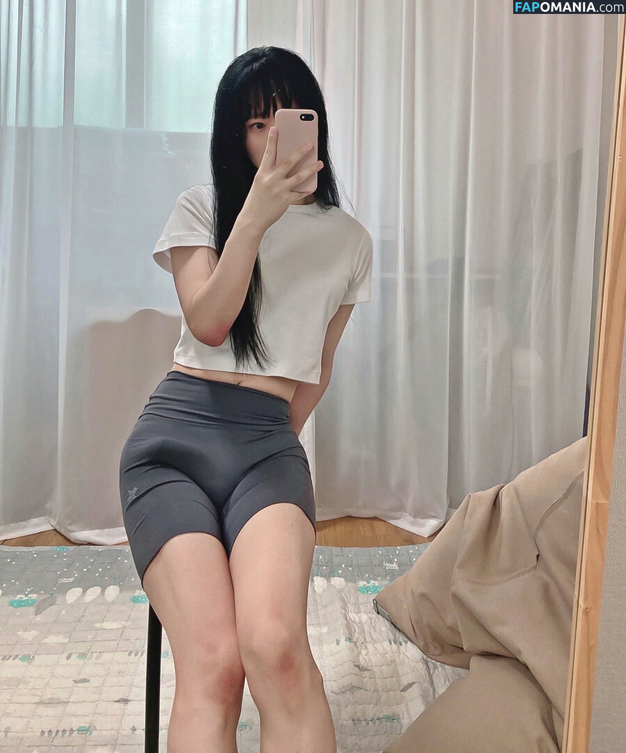cd지금 / hijeegeum Naken OnlyFans  Läckta Foto #2