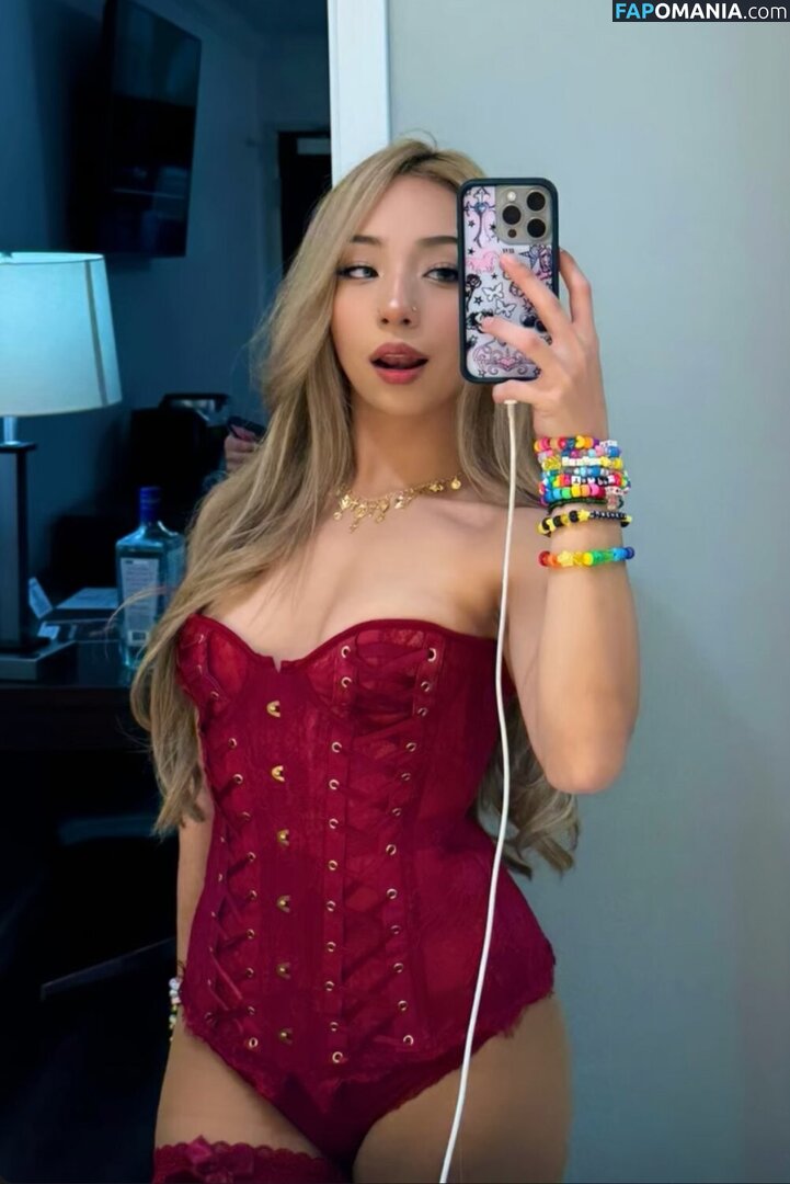 hot4yaya Naken OnlyFans  Läckta Foto #1