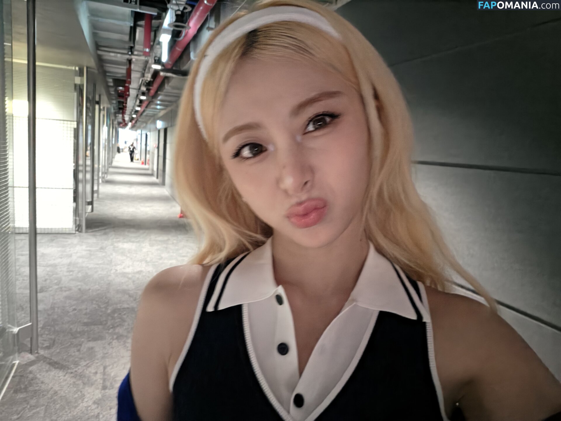 Huh Yunjin 허윤진 / LESSERAFIM / jenaissante Naken OnlyFans  Läckta Foto #4