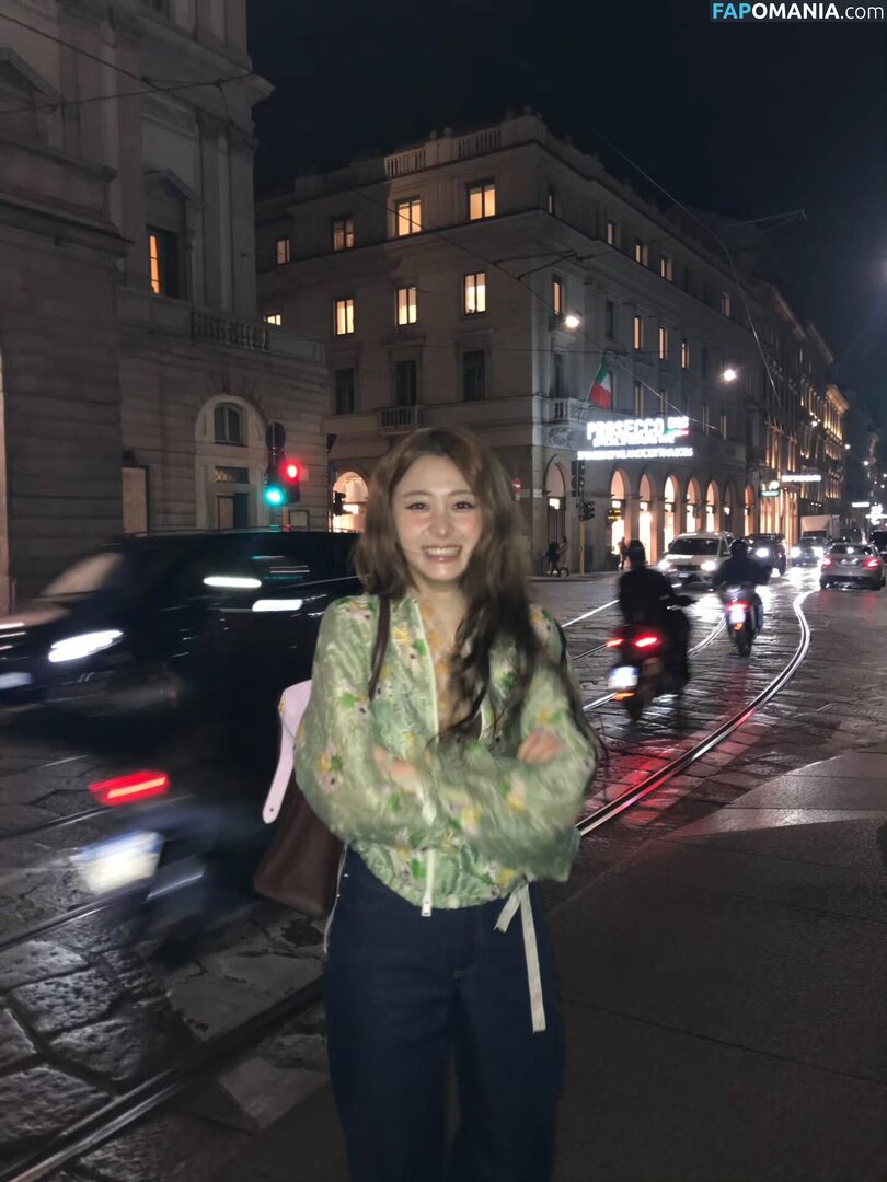 Huh Yunjin 허윤진 / LESSERAFIM / yunjin_lesserafims Naken OnlyFans  Läckta Foto #20