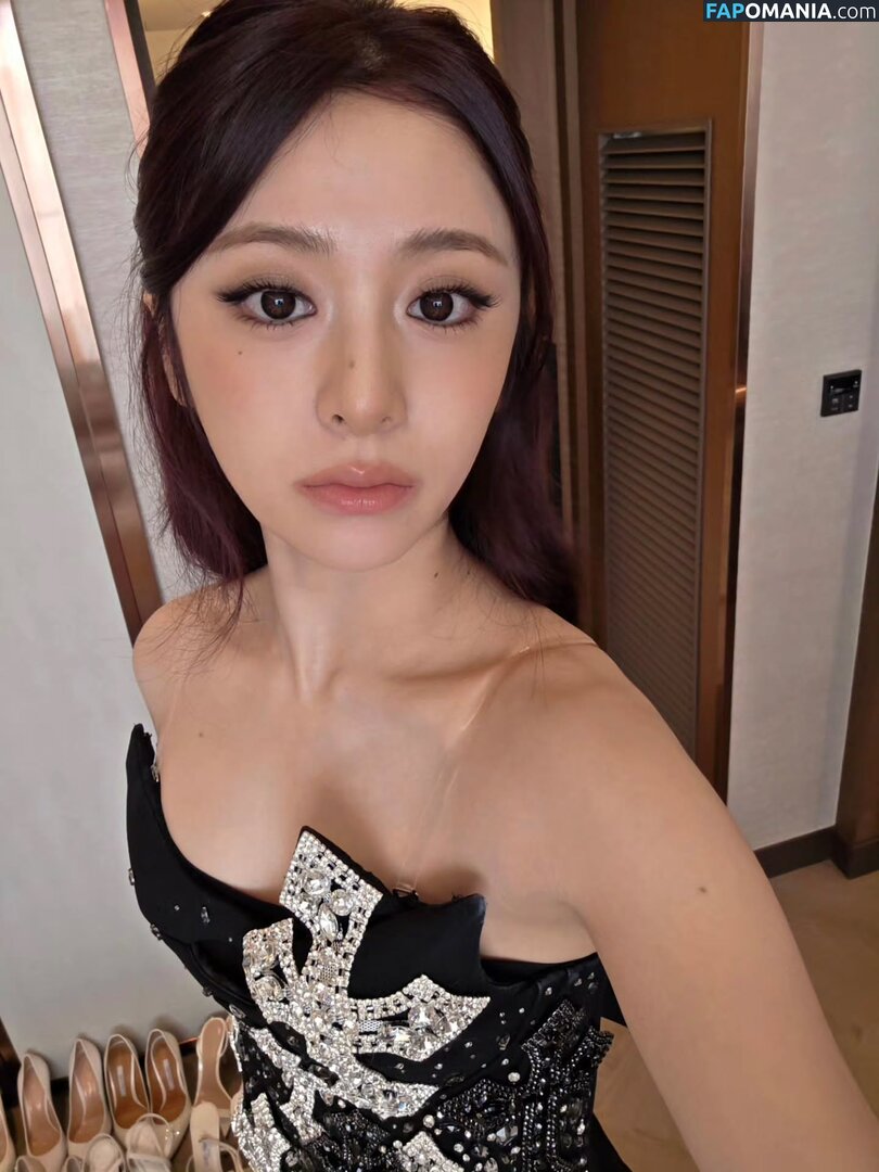 Huh Yunjin 허윤진 / LESSERAFIM / yunjin_lesserafims Naken OnlyFans  Läckta Foto #36