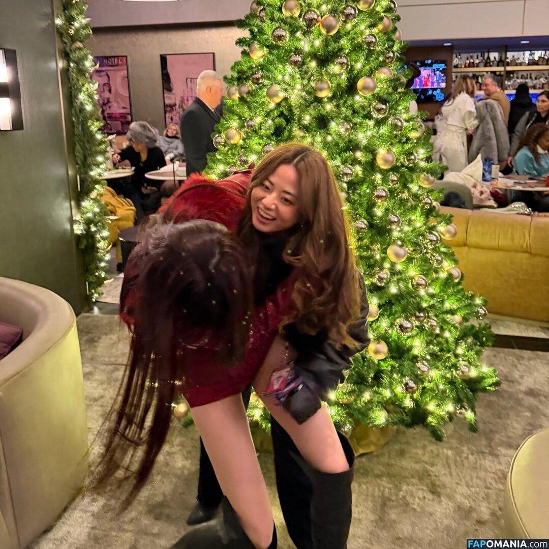 Huh Yunjin 허윤진 / LESSERAFIM / yunjin_lesserafims Naken OnlyFans  Läckta Foto #46
