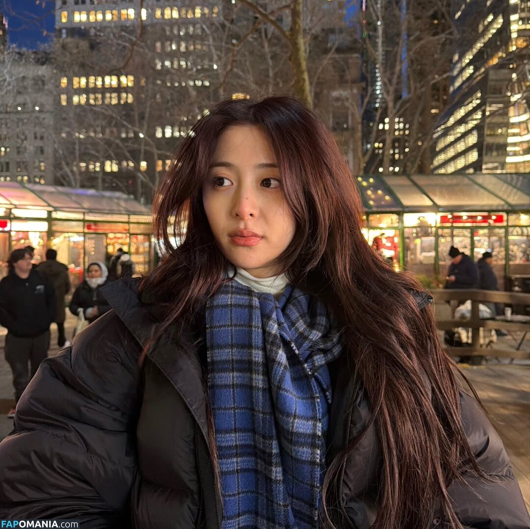 Huh Yunjin 허윤진 / LESSERAFIM / yunjin_lesserafims Naken OnlyFans  Läckta Foto #47