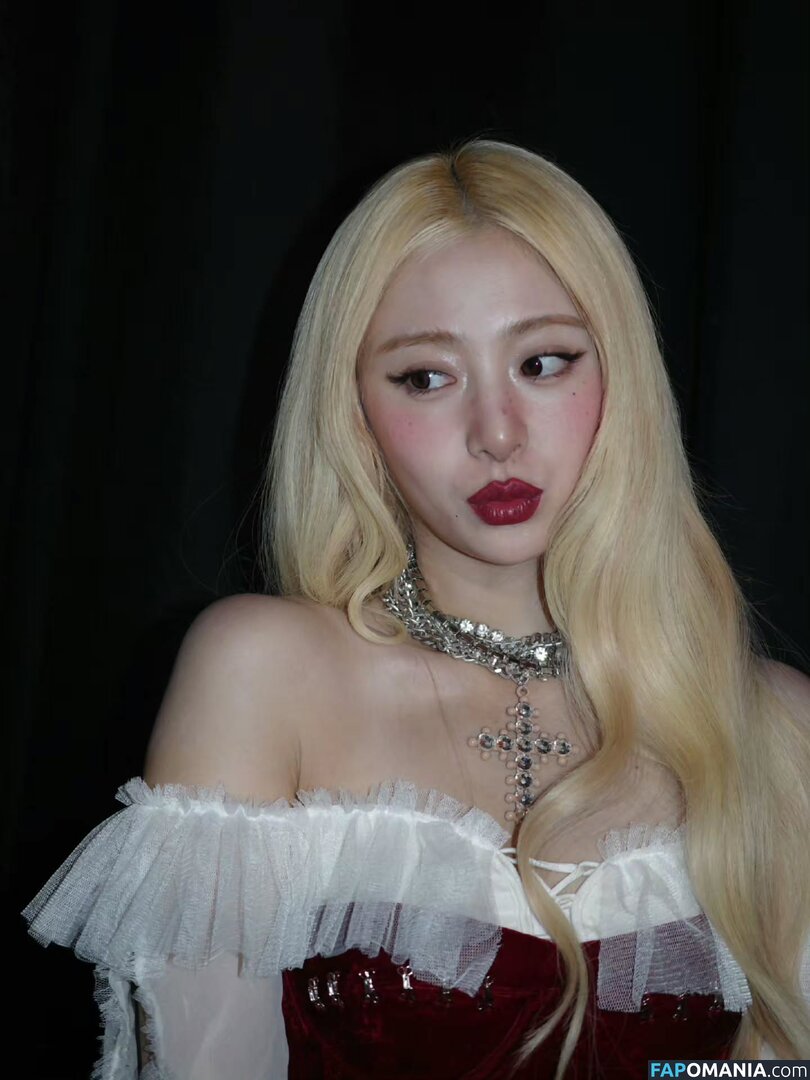 Huh Yunjin 허윤진 / LESSERAFIM / jenaissante Naken OnlyFans  Läckta Foto #56