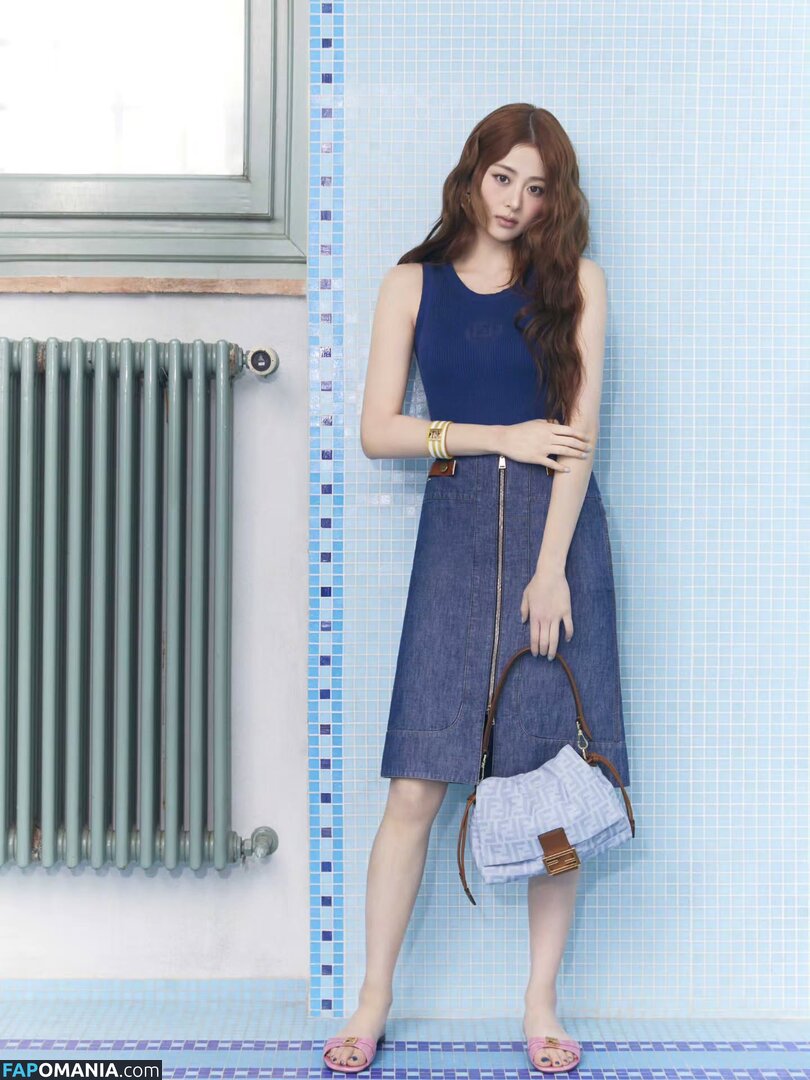 Huh Yunjin 허윤진 / LESSERAFIM / jenaissante Naken OnlyFans  Läckta Foto #90