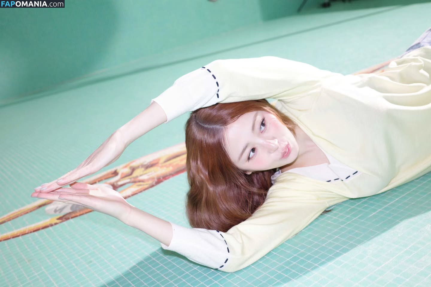 Huh Yunjin 허윤진 / LESSERAFIM / jenaissante Naken OnlyFans  Läckta Foto #98
