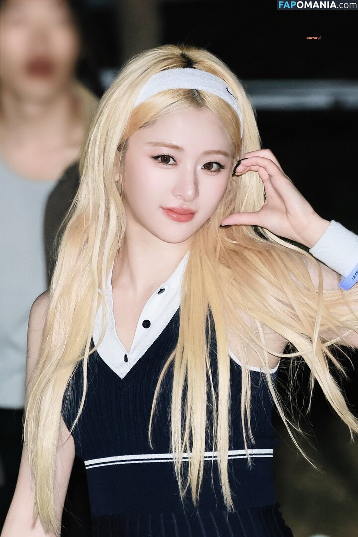 Huh Yunjin 허윤진 / LESSERAFIM / jenaissante Naken OnlyFans  Läckta Foto #103