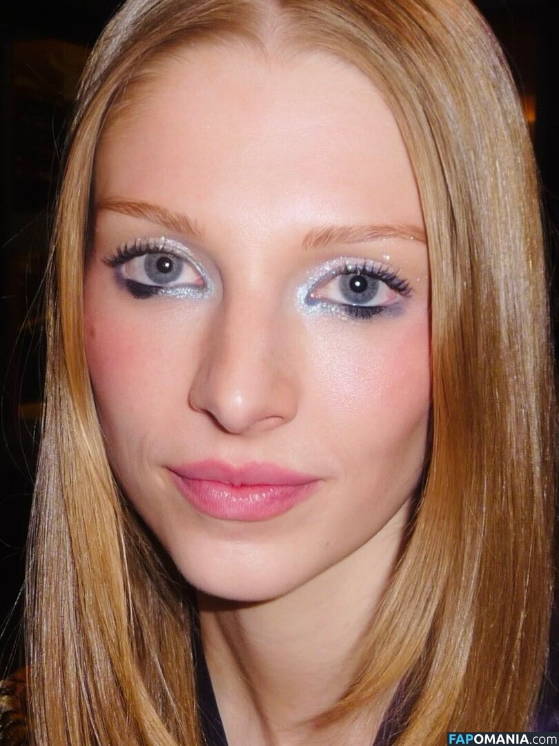 Hunter Schafer / hunterschafer Naken OnlyFans  Läckta Foto #1