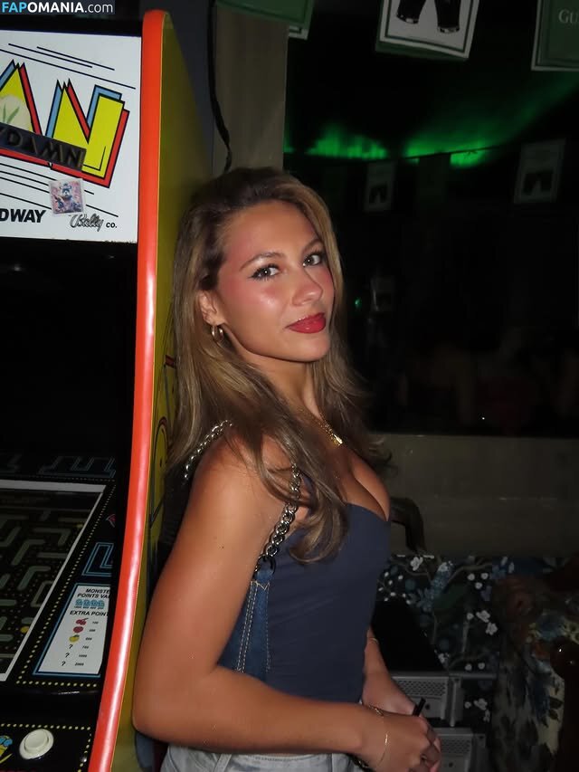 Alana / Lala / alanaluvxxx / iam.la.la / la.something Naken OnlyFans  Läckta Foto #3