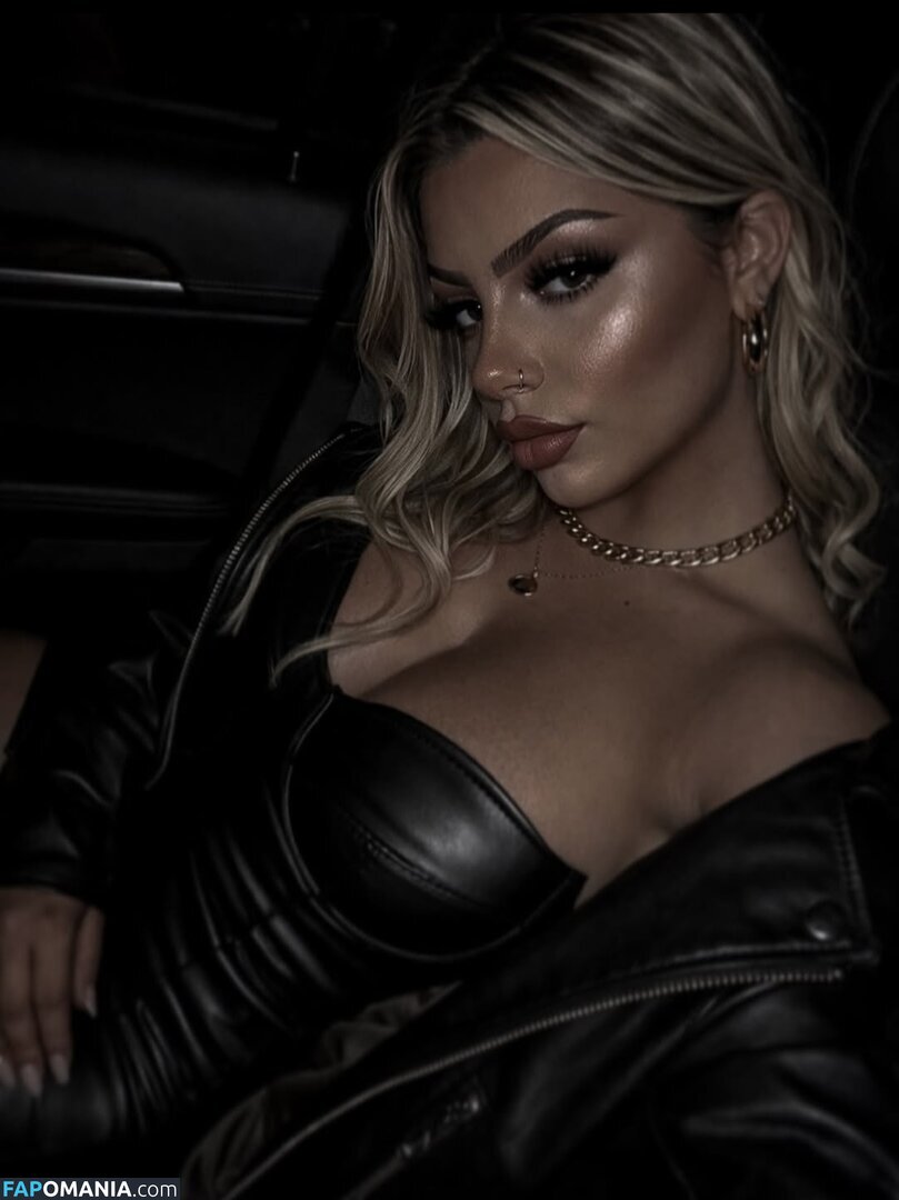 Iamsamvela / Samuela Cecchini Naken OnlyFans  Läckta Foto #5