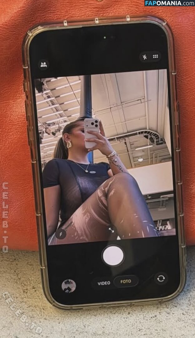 Iamsaraly Naken OnlyFans  Läckta Foto #2