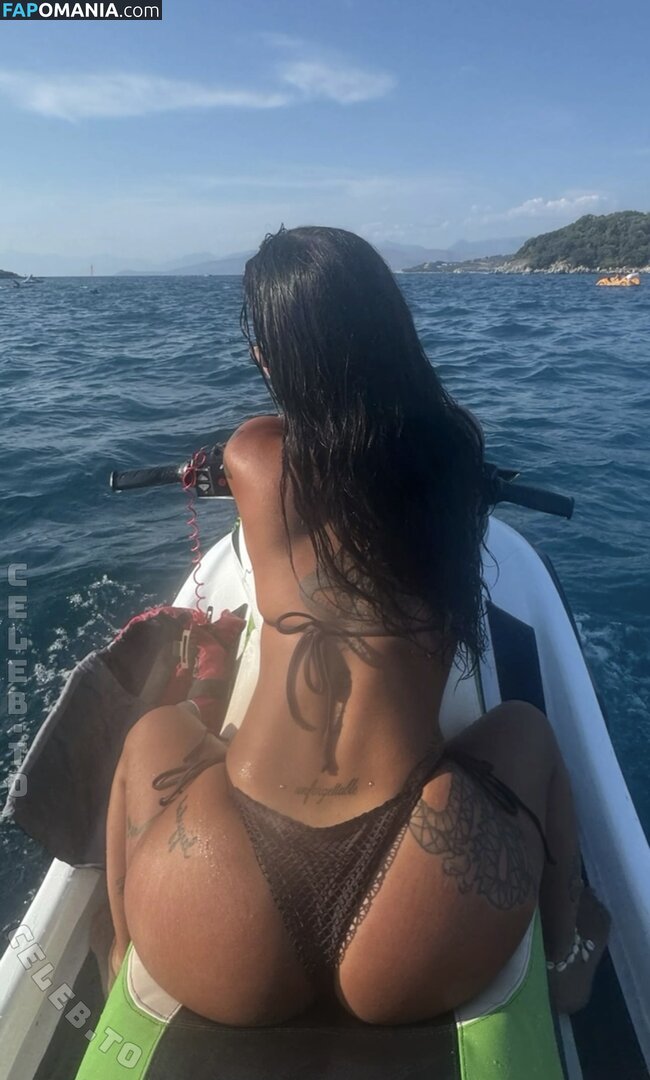 Iamsaraly Naken OnlyFans  Läckta Foto #4