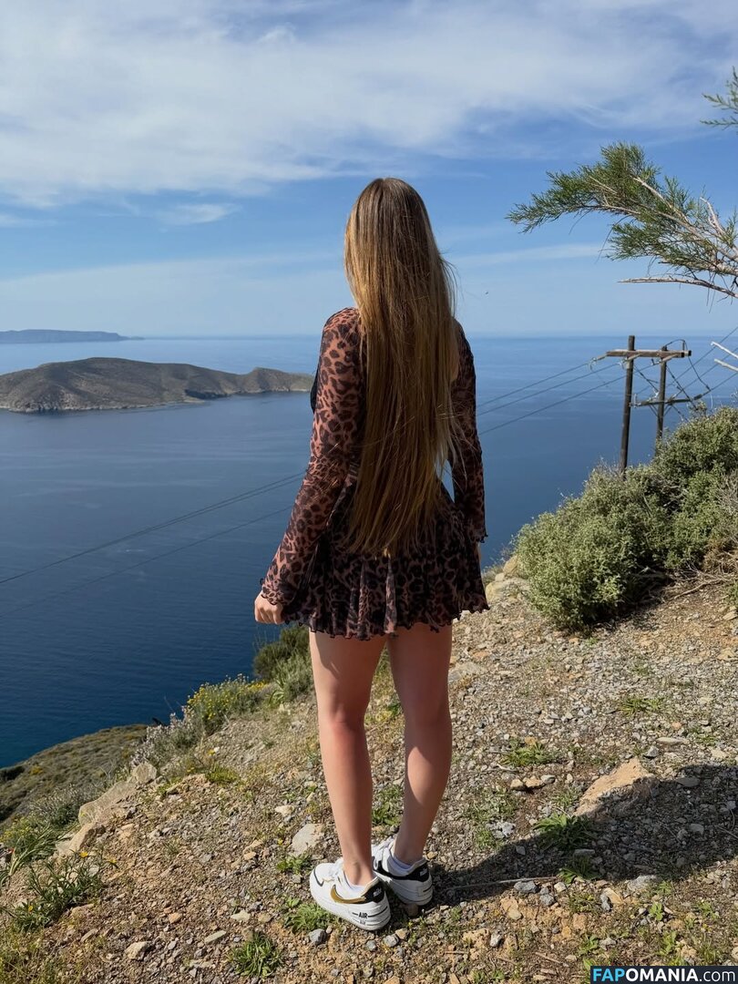 ich.tina / irltinax Naken OnlyFans  Läckta Foto #4