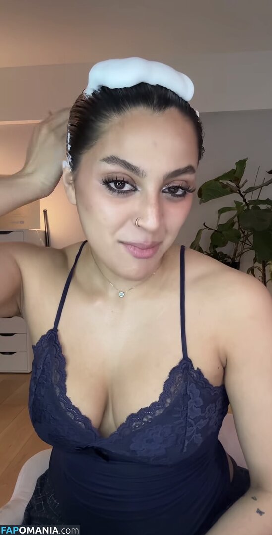 alycakes__ / iconicakes / sara deshmukh / saradeshmukhhh Naken OnlyFans  Läckta Foto #8