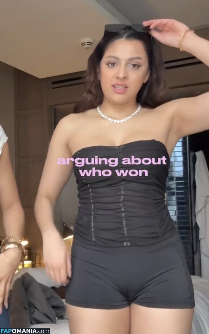 alycakes__ / iconicakes / sara deshmukh / saradeshmukhhh Naken OnlyFans  Läckta Foto #23