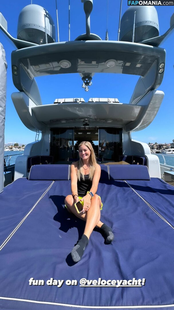 Justine Ezarik / iJustine Naken OnlyFans  Läckta Foto #38