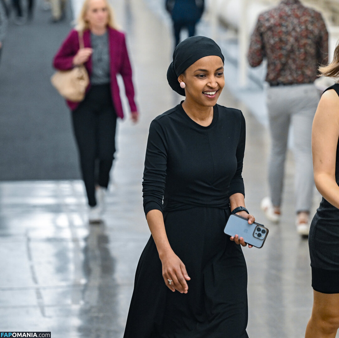 Ilhan Omar Naken OnlyFans  Läckta Foto #4