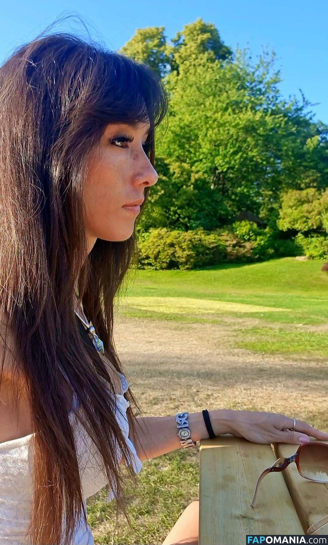 illeeria Naken OnlyFans  Läckta Foto #5