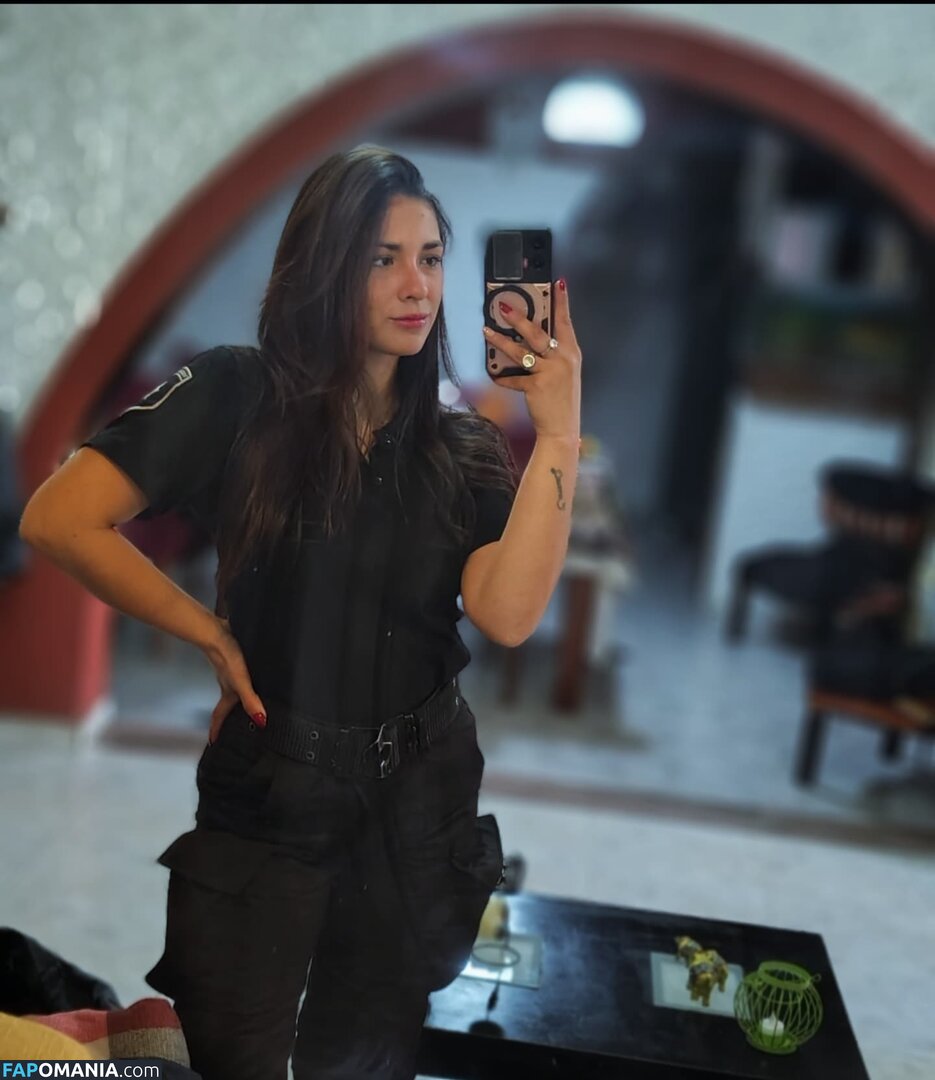 In And Out Uniform Naken OnlyFans  Läckta Foto #29