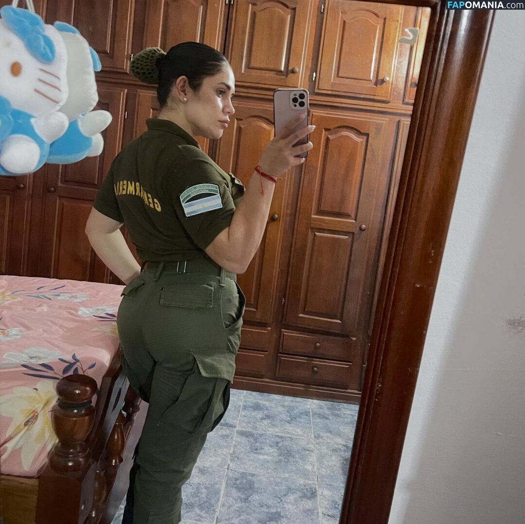 In And Out Uniform Naken OnlyFans  Läckta Foto #85