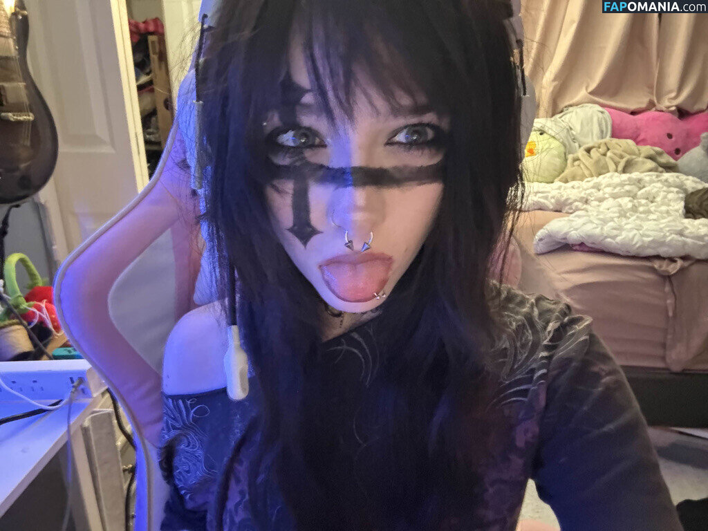 cw / ir1ghost Naken OnlyFans  Läckta Foto #8