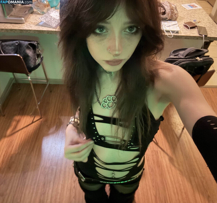 cw / ir1ghost Naken OnlyFans  Läckta Foto #9