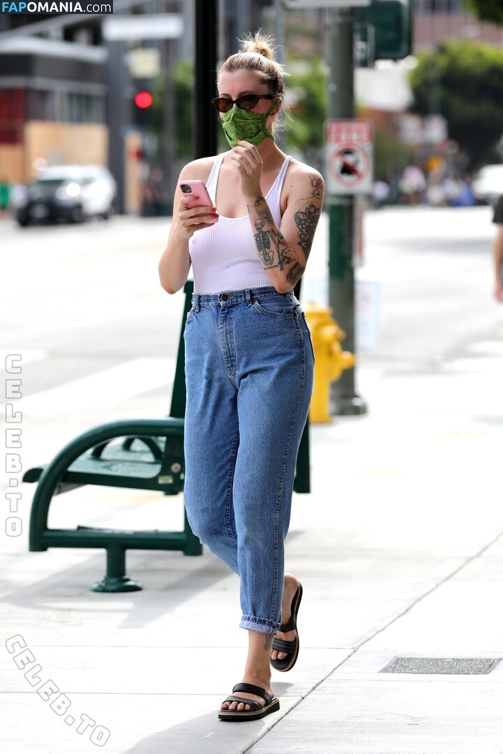 Ireland Baldwin / chloebaldwin... / irelandbasingerbaldwin / irelandirelandireland Naken OnlyFans  Läckta Foto #238
