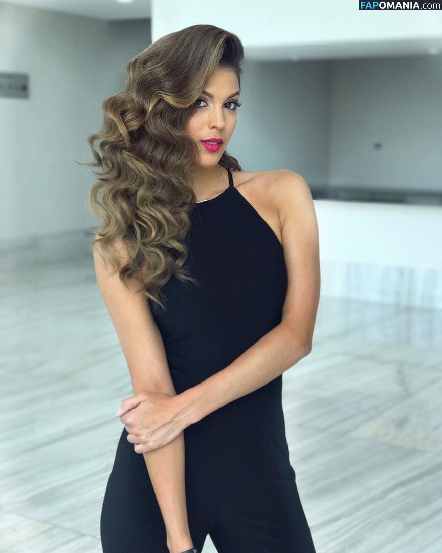 Iris Mittenaere / irismittenaere / summerxiris Naken OnlyFans  Läckta Foto #13