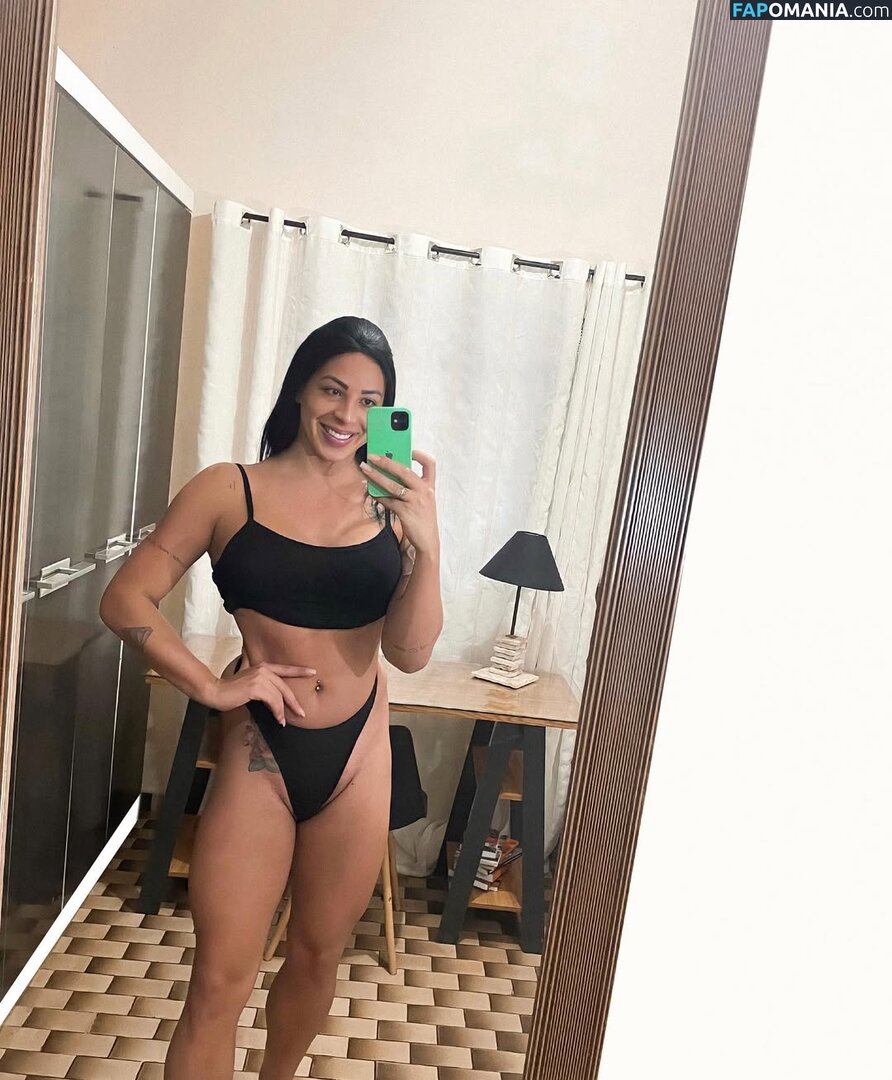 Isa Luvizotto / Isaluvizotto / https: / isa_gomesss_ / isabellaluvizotto_ Naken OnlyFans  Läckta Foto #1